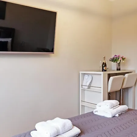 La Petite Boheme Apartment